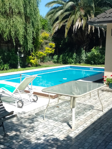Venta Casa 6 Ambientes Barrio El Lauquen