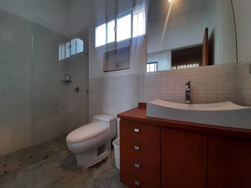 Imagen 12 de 25 de Se Vende Casa 430m2 5h+s/6b/8p Colinas De Santa Monica 5387