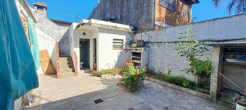 Venta Casa 3 Ambientes A Refaccionar - Padua Sur