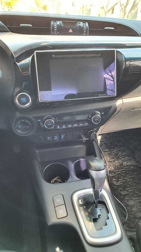Toyota Hilux 2.8 Cd Srx 177cv 4x4 At 2017