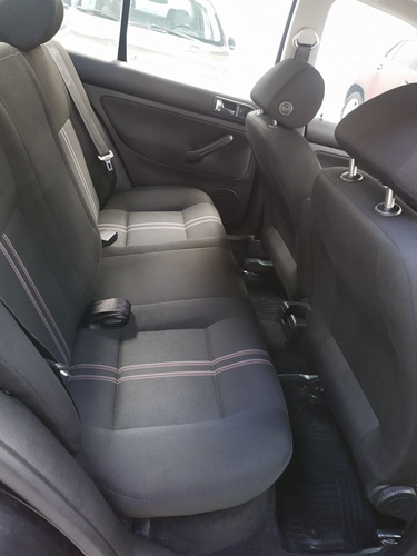 Volkswagen Bora 2.0 Trendline 115cv 2013