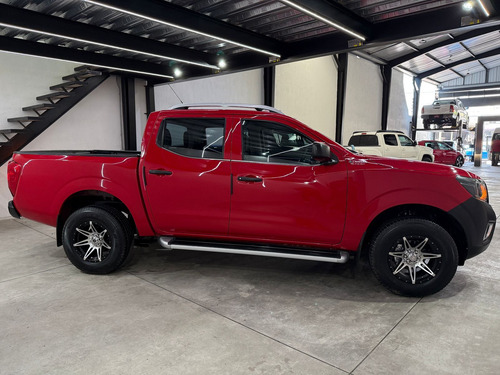 Nissan NP300 2.5 Doble Cabina S Aa Pack Seg Mt