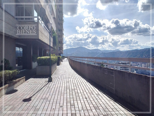 Imagen 9 de 10 de Colinas De Santa Mónica, Venta Apto 250 M2