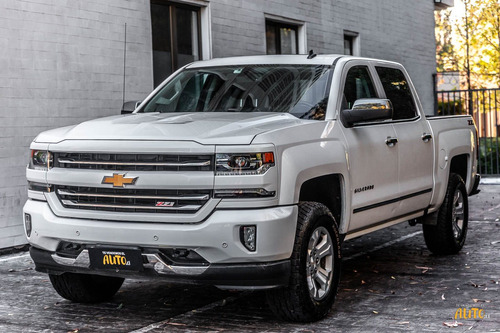 Chevrolet Silverado Ltz 5.3 2018