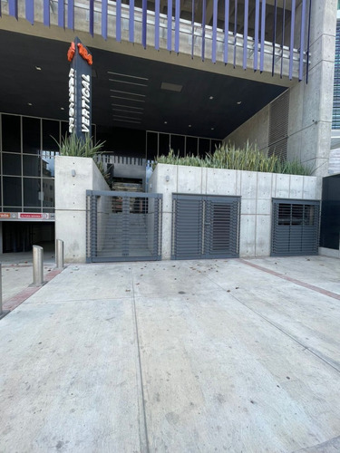 Imagen 29 de 30 de En Venta Espectacular Torre, Ubicada En Las Mercedes. (r.o)