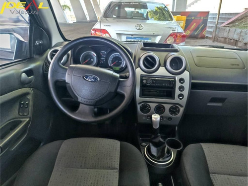 Imagem 15 de 15 de Ford Fiesta Sedan1.6flex