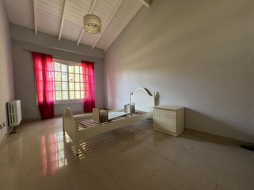 Venta De Casa En La Unión, Barrio El Trebol, Ezeiza