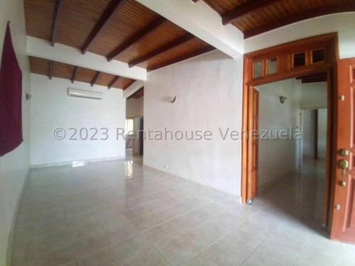 Milagros Inmuebles Casa Alquiler Cabudare Lara La Montañita Economica Residencial Economico Código Inmobiliaria Rent-a-house 24-22221