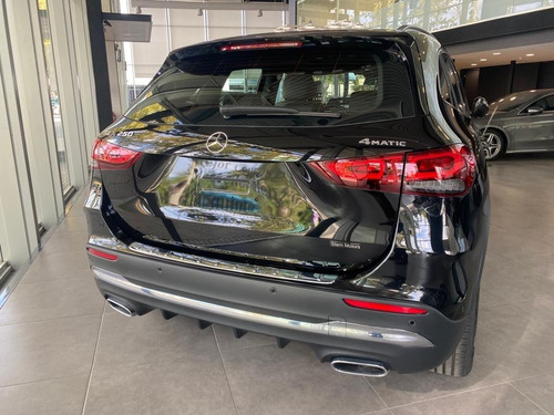 Imagen 3 de 13 de Mercedes Benz Gla 250 Amg Line