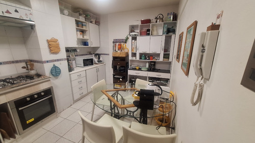 Amplio Departamento, Excelente Ubicación, Vende Dueño