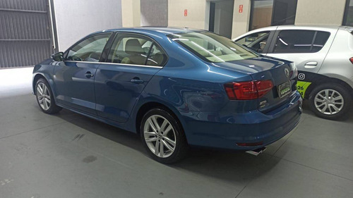 Volkswagen Jetta 2.0 Tsi Highline 211cv Gasolina 4p