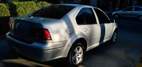 Volkswagen Bora 1.9 Trendline I 100cv 2011
