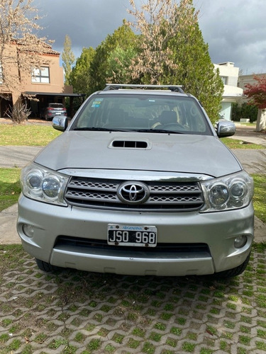 Imagen 14 de 15 de Toyota Sw4 2011 3.0 Srv Cuero I 171cv 4x4