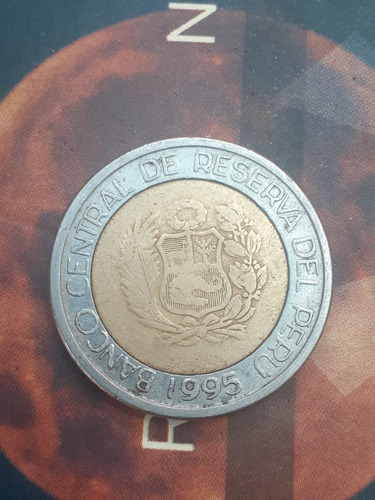 Monedas De 2 Soles Del Año 1995 Y Una Moneda De Un Sol 2000