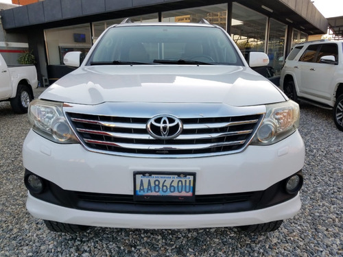 Imagen 5 de 10 de Toyota Fortuner Sr 2013