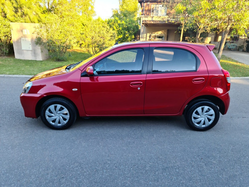 Toyota Etios 1.5 Xs 2016