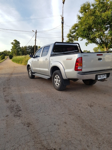 Toyota Hilux 2.5 Dx Cab Doble 4x2 (2009) 2011