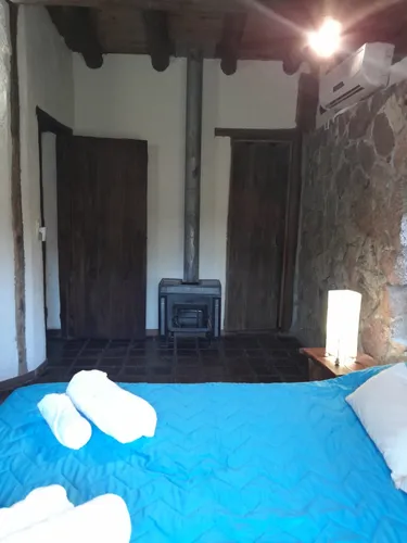 Cabaña De Piedra En Nono