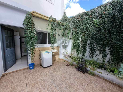 Tres Duplex 3 Ambientes En Venta, W. C. Morris, Hurlingham