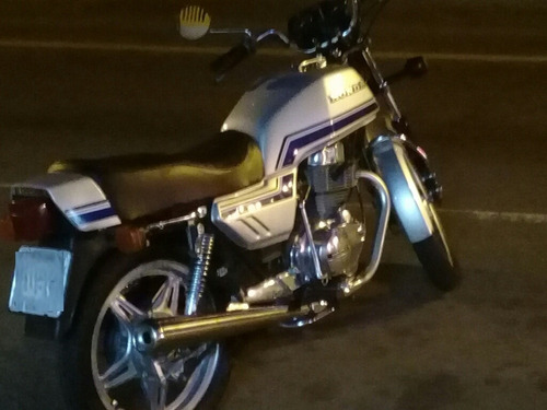 Imagem 3 de 11 de Honda Cb 400