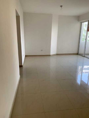 Imagen 4 de 16 de Apartamento En El Parral Assad Garden