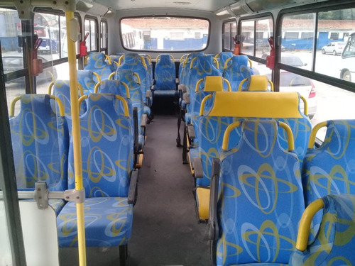Microonibus 33 Lugares