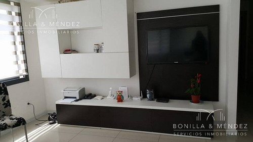 Torres Barcelona, Bloque Ii, 3 Dormitorios, Alquiler Anual, Gastos Comunes Incluidos