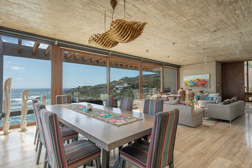 Esplendida Casa En Loteo Zapallar Norte