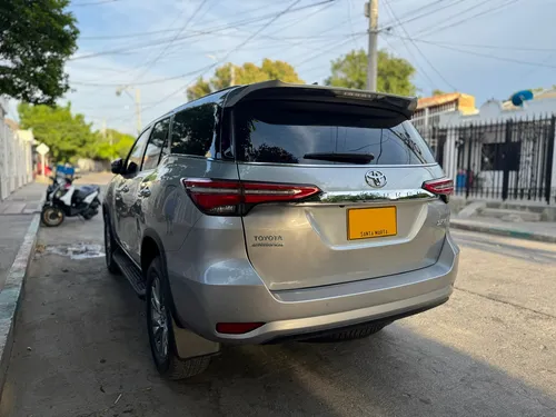 Toyota Fortuner 2.4 Diésel Srv 4X2