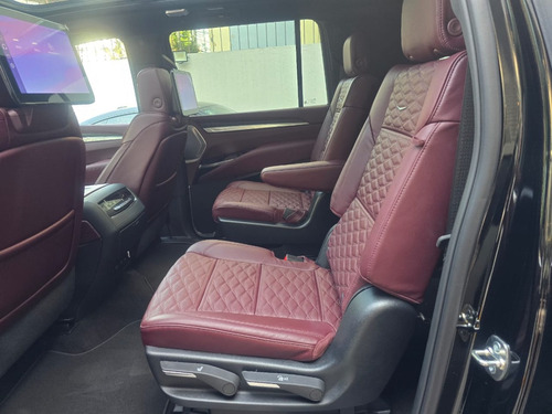 Cadillac Escalade ESV 6.2 Premium Luxury