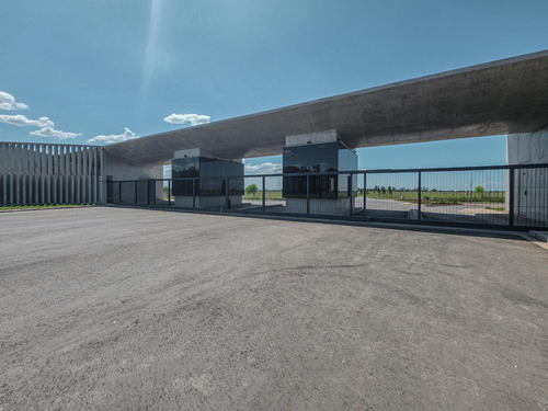 Terreno De 600m² Con Frente Sur En Vida Lagoon