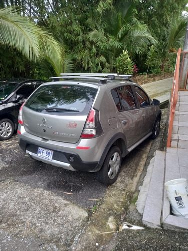 Imagen 11 de 11 de Renault Sandero Step 2014 Intens 1.6