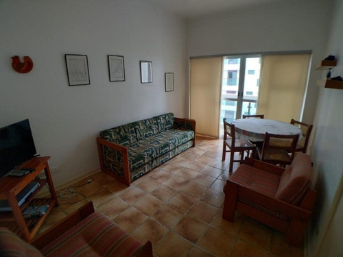 Imagem 2 de 7 de Apartamento Com 1 Dormitório - Praia Das Pitangueiras - Calçadão- Guarujá/sp - Ap4646 - 34711569