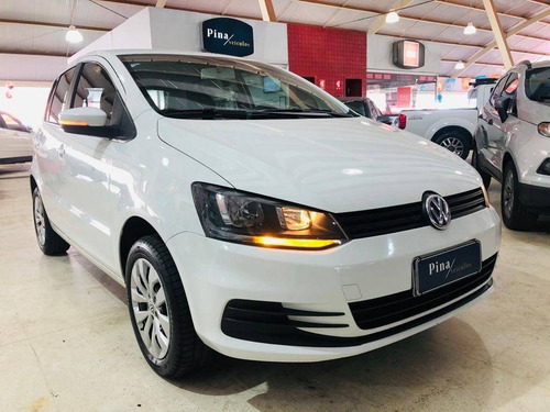 Volkswagen Fox 1.0 Mpi Trendline 12v Flex 4p Manual