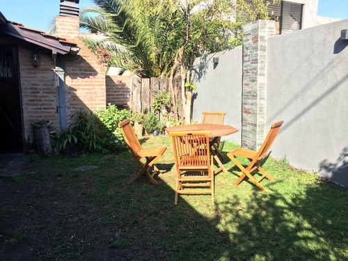 Venta Duplex 3 Ambientes Castelar Patio Y Cochera