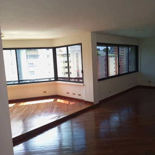 Tibisay Rojas Vende Apartamento En Residencias Villa Carmel. Urb. Los Mangos   Cod. 229514