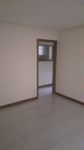 Casa Terrea Em Excelente Estado De Conservaçao Fl26