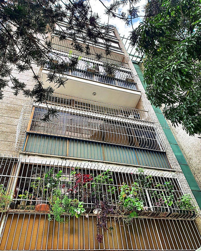 Apartamento En Venta En Los Palos Grandes Chacao Caracas Remodelado