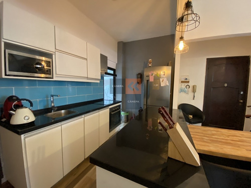 Apartamento A La Venta En Punta Carretas En Planta Baja- Ref: 8720