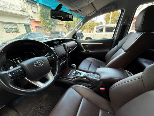 Toyota Hilux SW4 2.8 Srx 177cv 4x4 7as At