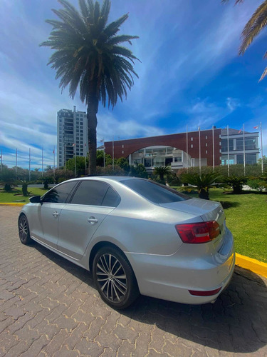 Imagen 7 de 11 de Volkswagen Vento 2011 2.0 Sportline Tsi 200cv Dsg