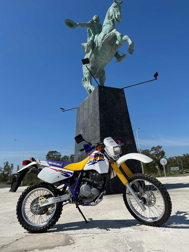 Imagen 15 de 16 de Suzuki 350 Se