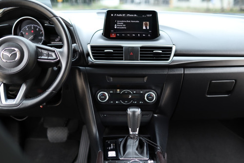 Mazda 3 Sport Grand Touring 2019