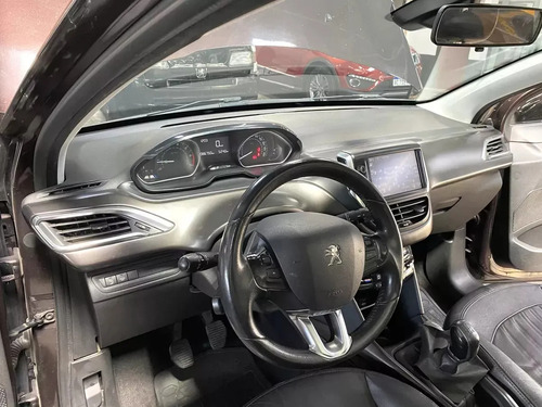 Peugeot 2008 1.6 Feline