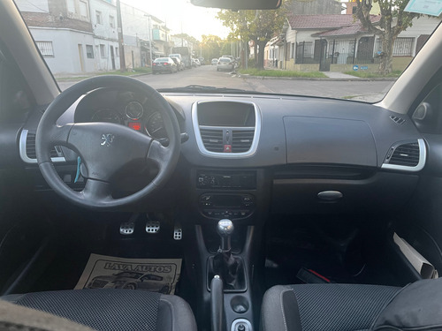 Peugeot 207 1.6 Xt