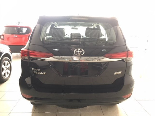 Toyota Sw4 2.8 Tdi Srx 7l 4x4 Aut. 5p