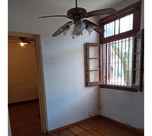 Imagen 1 de 12 de Lindo Apto Tipo Casa Vende,2 Dorm,patio,aguada