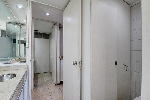 Oficina En Alquiler En Microcentro. Piso Completo De 210 M2. Dos (2) Cocheras