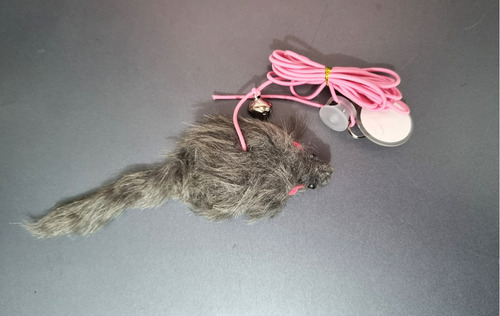 Brinquedo Gato Corda Elastico Pompom Rato Suspenso Porta Cor Ratinho Branco