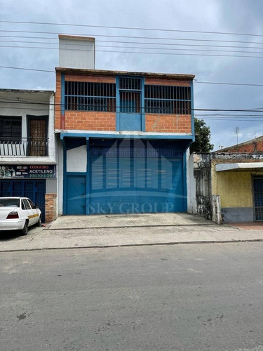 Imagen 1 de 14 de Yosmar & Fernando Venden O Alquilan Local Comercial En Parroquia San Blas. Leml - 087 Solo Clientes
